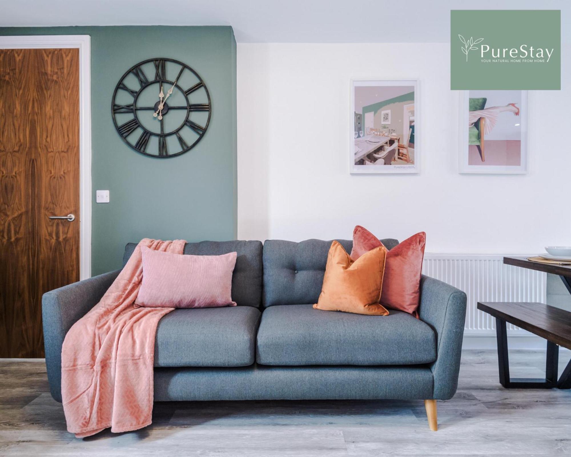 Stunning Five Bedroom Manchester House With Free Parking By Purestay Short Lets & Serviced Accommodation Esterno foto