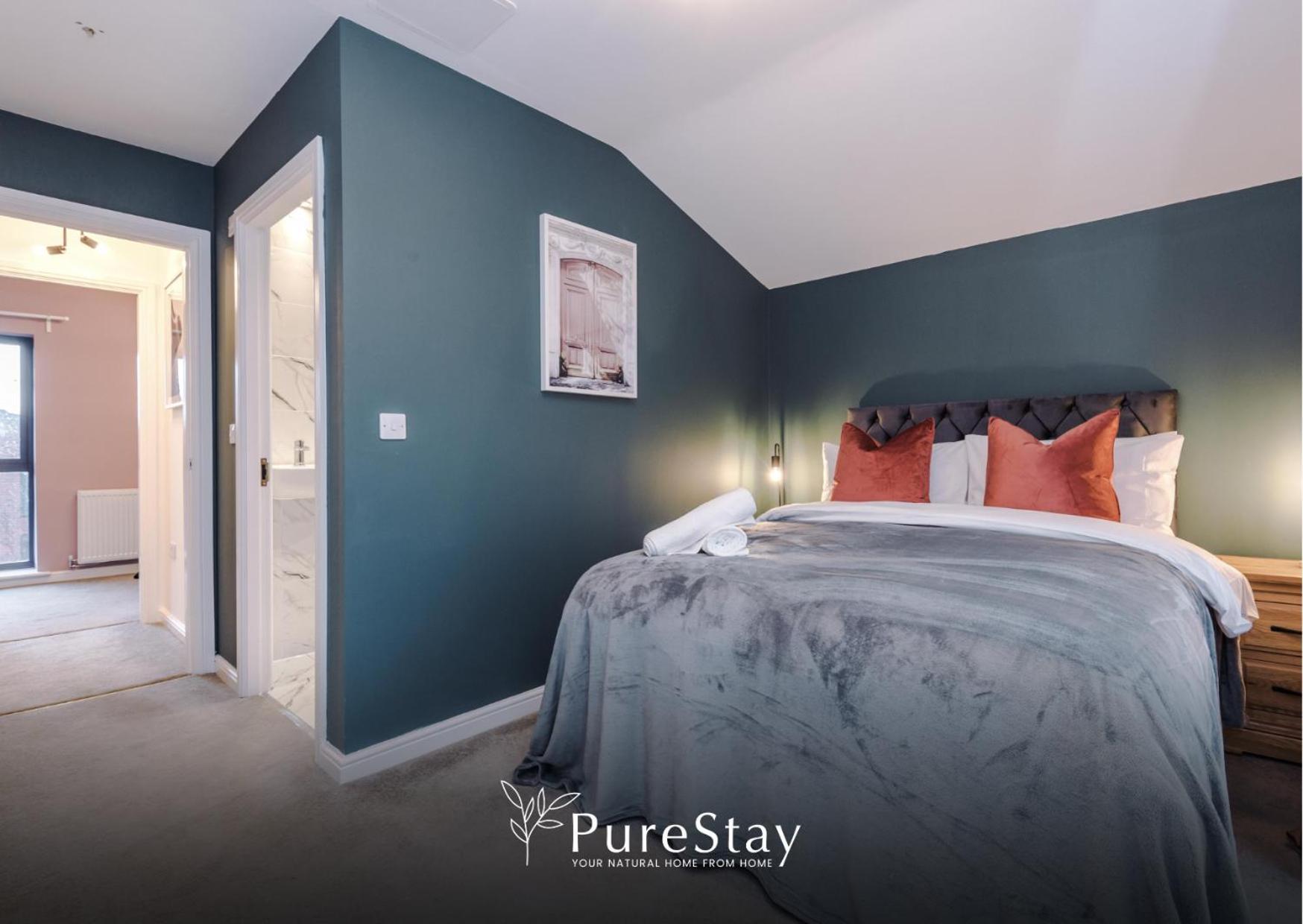 Stunning Five Bedroom Manchester House With Free Parking By Purestay Short Lets & Serviced Accommodation Esterno foto