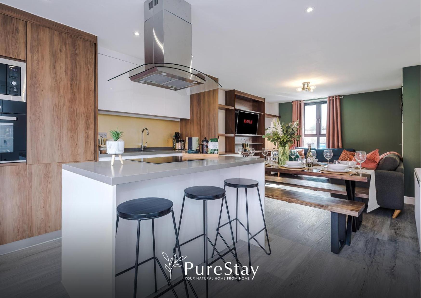 Stunning Five Bedroom Manchester House With Free Parking By Purestay Short Lets & Serviced Accommodation Esterno foto