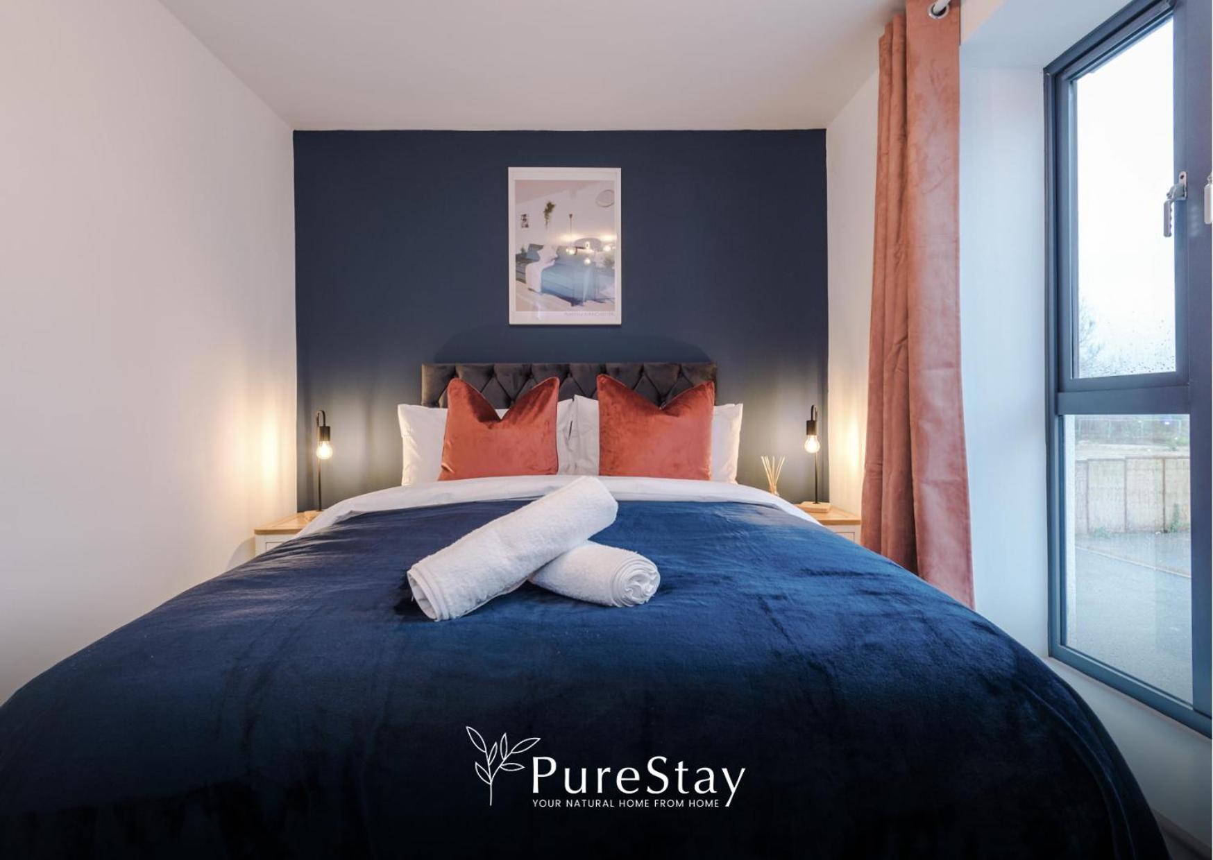 Stunning Five Bedroom Manchester House With Free Parking By Purestay Short Lets & Serviced Accommodation Esterno foto